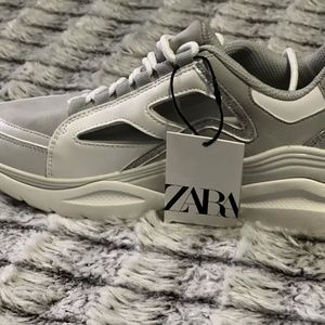 NWT White and Grey Zara Sneakers